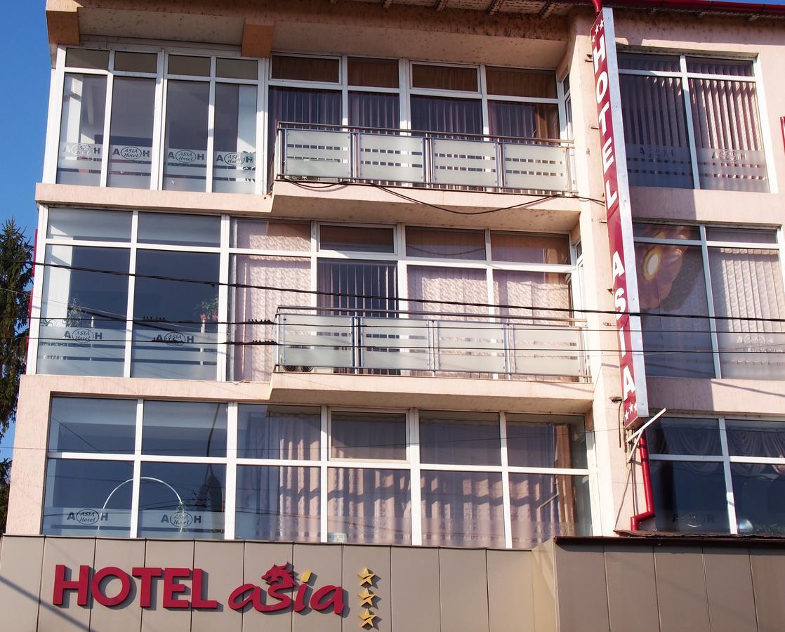 Asia Hotel Târgu Jiu Buitenkant foto