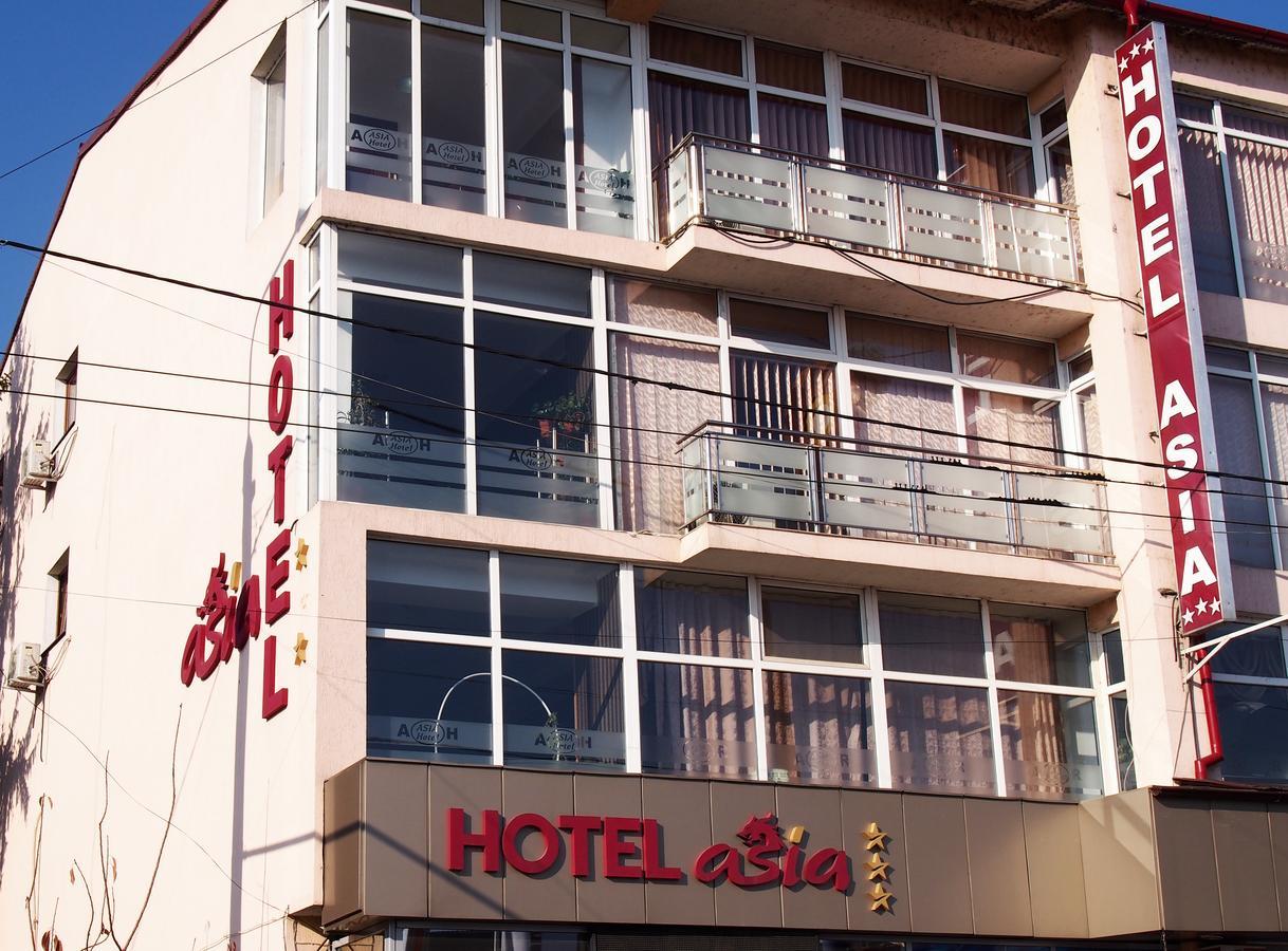 Asia Hotel Târgu Jiu Buitenkant foto