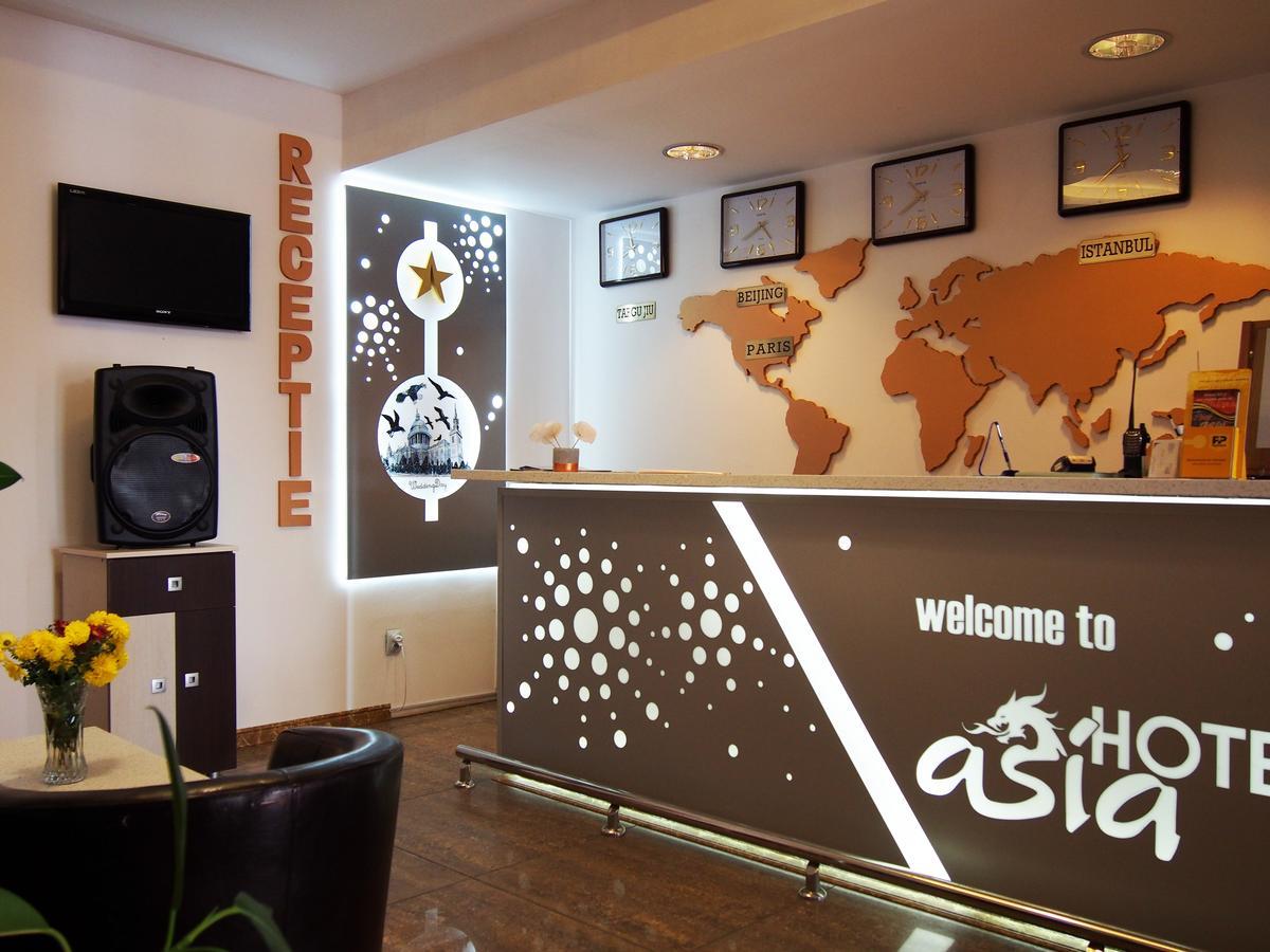 Asia Hotel Târgu Jiu Buitenkant foto
