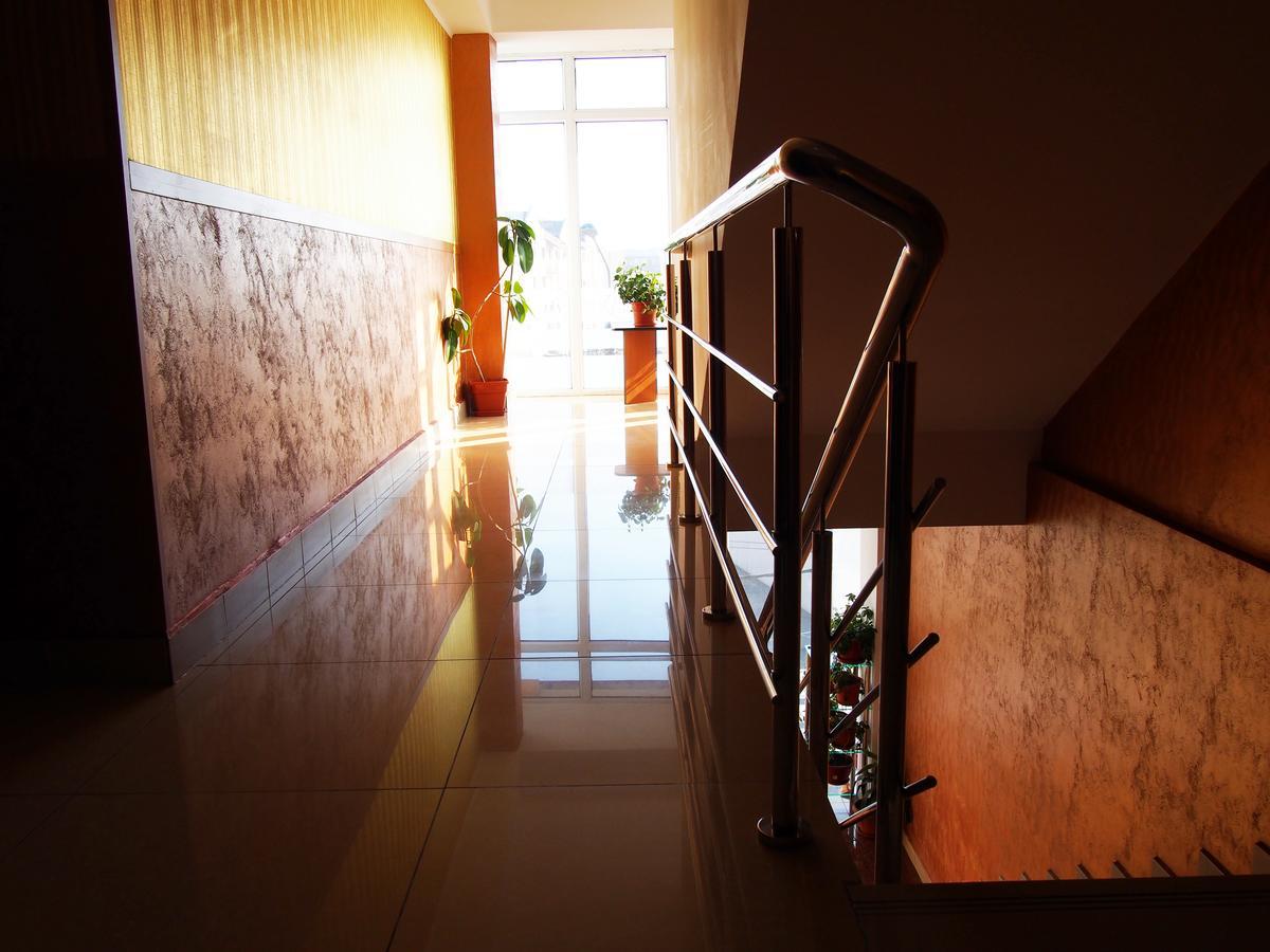 Asia Hotel Târgu Jiu Buitenkant foto